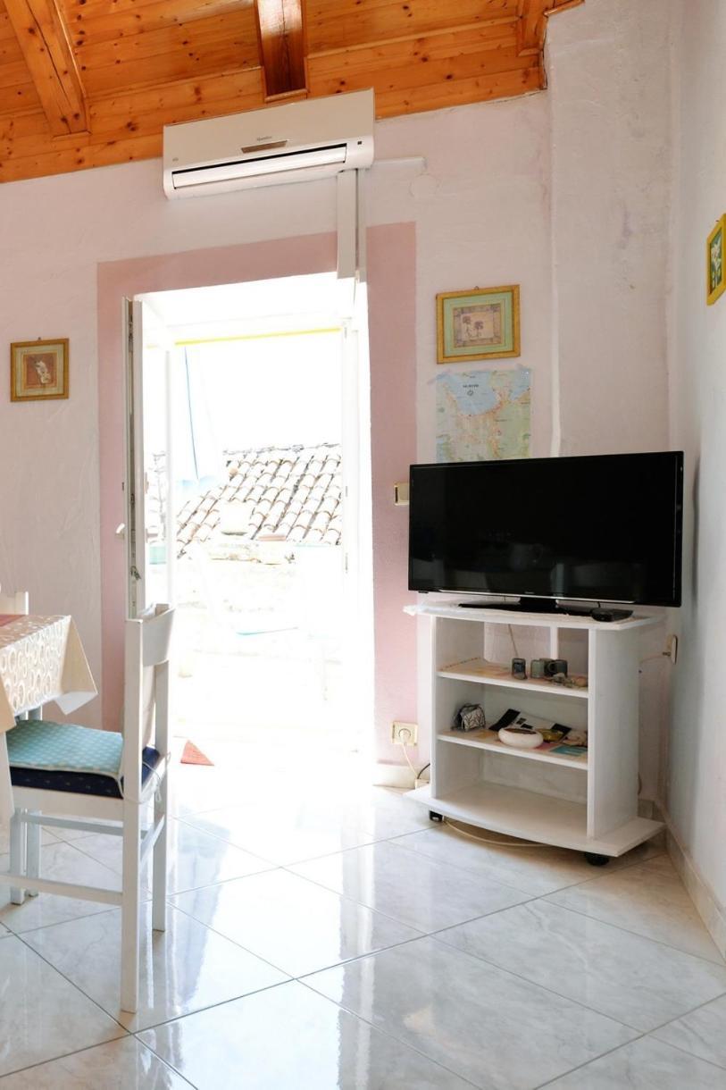 Apartments With A Parking Space Murter - 5097 외부 사진